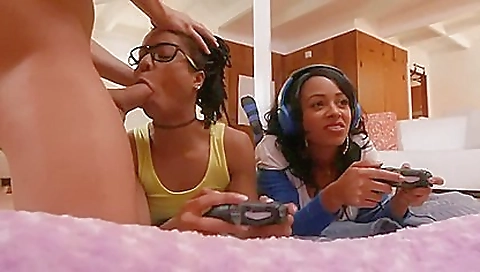 Ebony Three Player Game Ebony Three Player Game