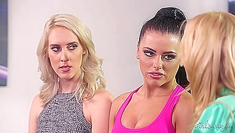 Everything You Want To See In A Lesbian Video Everything You Want To See In A Lesbian Video