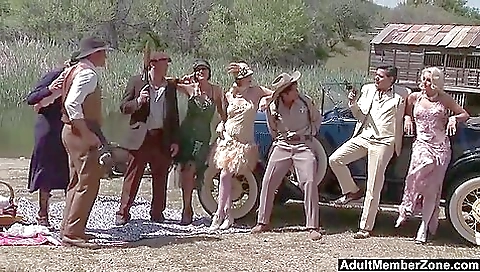 Spanish, and i fucked by her boyfriend